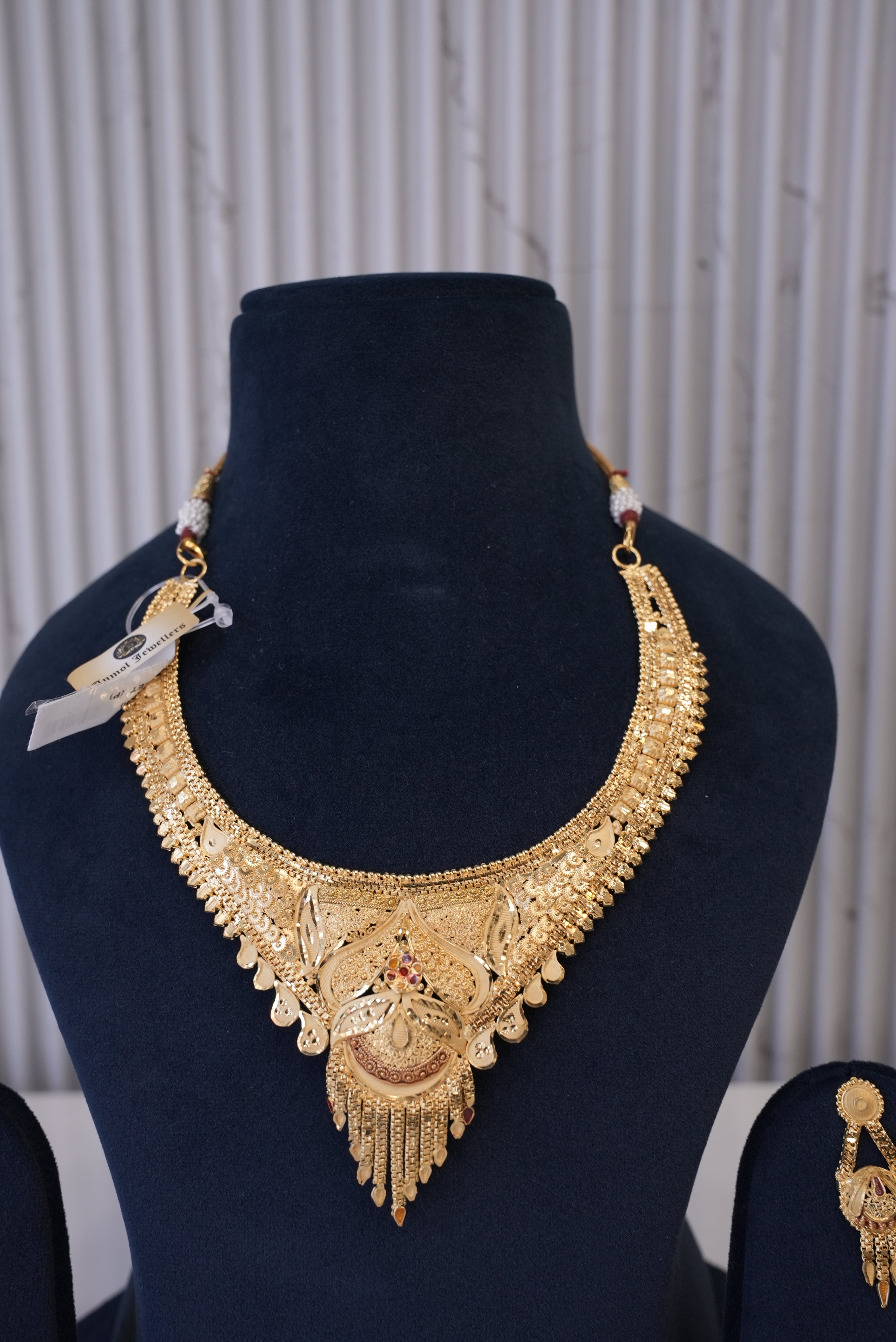 Royal Gleam, Necklace, Gold Patra demi-fine jewellery, SKU N_GS_2 image 1
