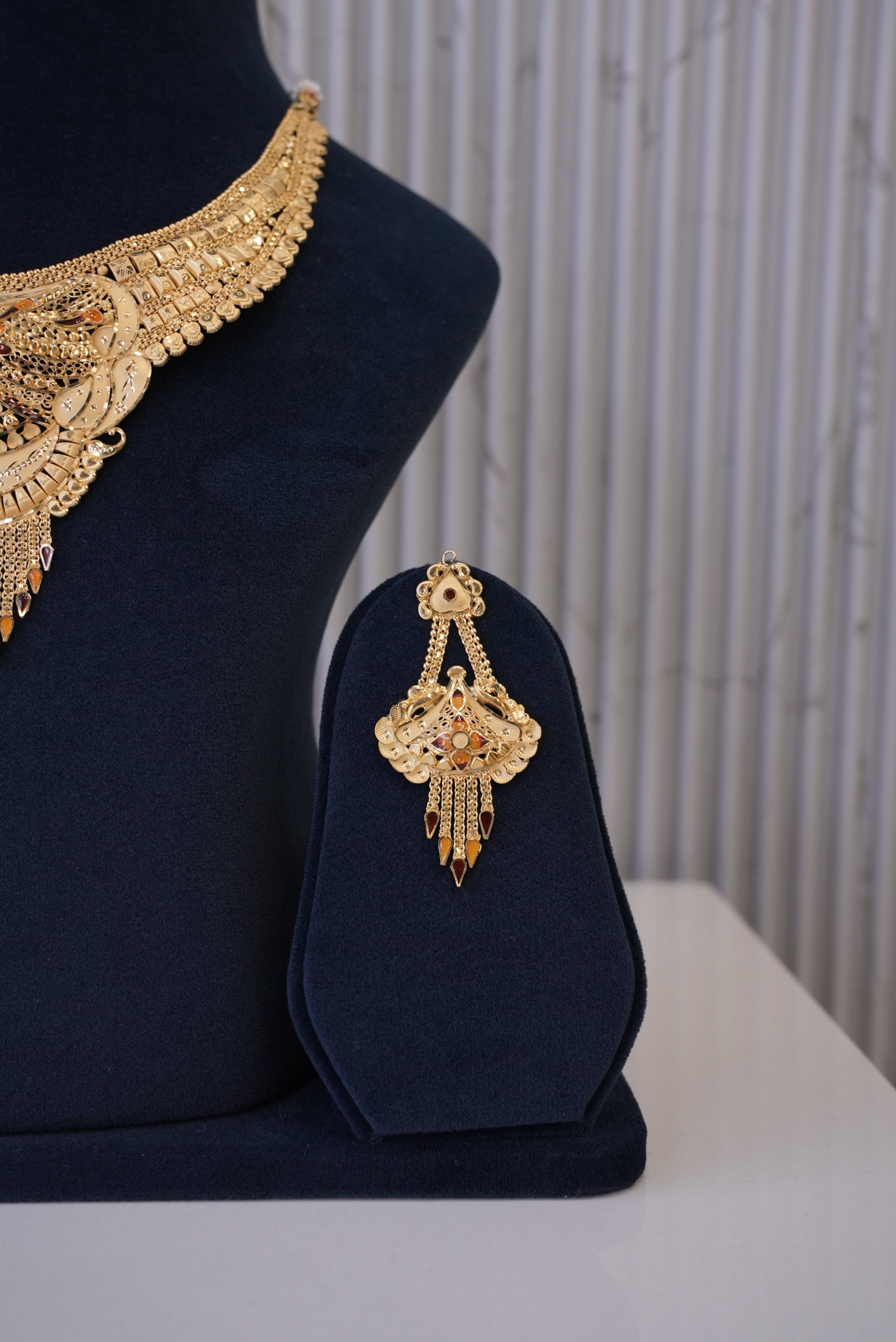 Diva‰۪s Drape, Necklace, Gold Patra demi-fine jewellery, SKU N_GS_4 image 3