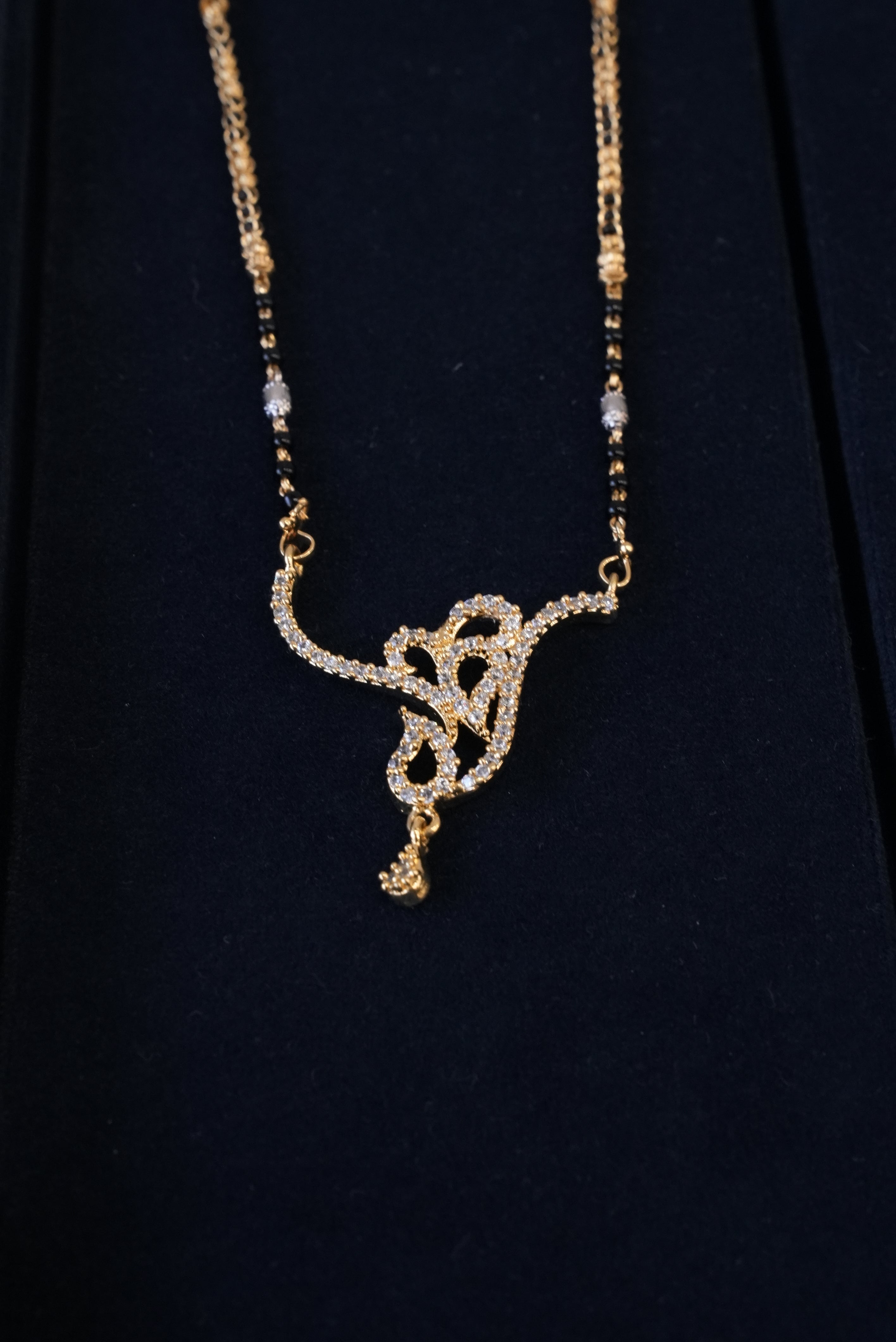 Aarohi, Mangalsutra, Gold Patra demi-fine jewellery, SKU M_SD_1 image 3
