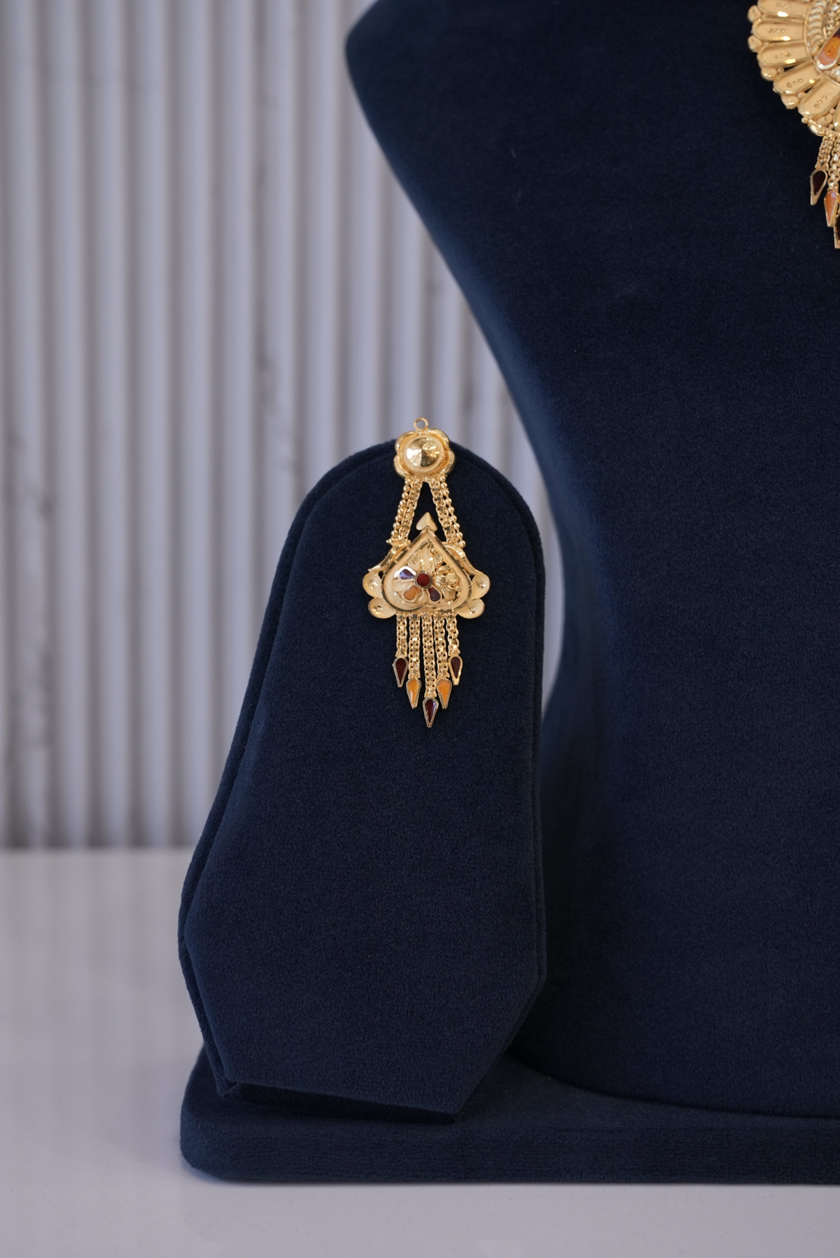 The Gilded Touch, Necklace, Gold Patra demi-fine jewellery, SKU N_GS_8 image 2