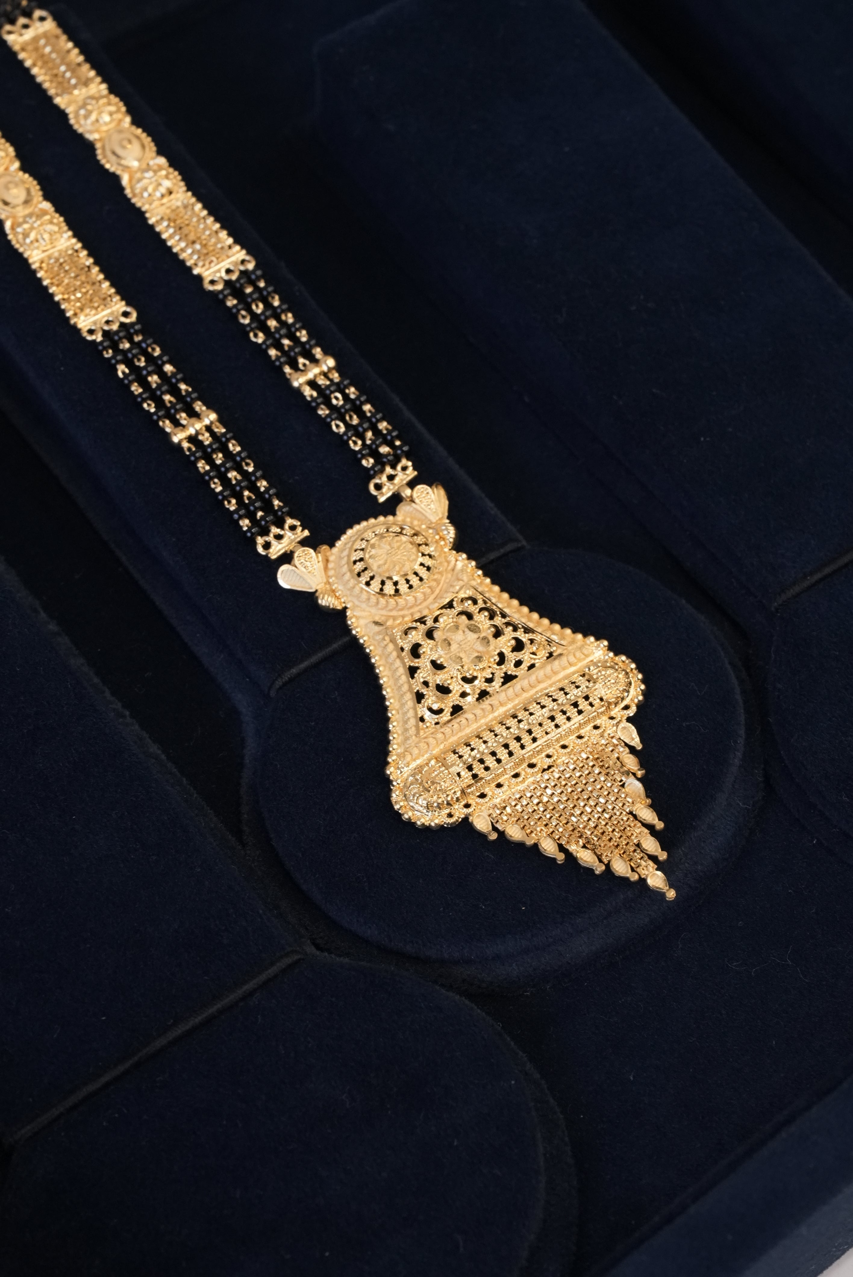 Devangana, Mangalsutra, Gold Patra demi-fine jewellery, SKU M_HT_4 image 0