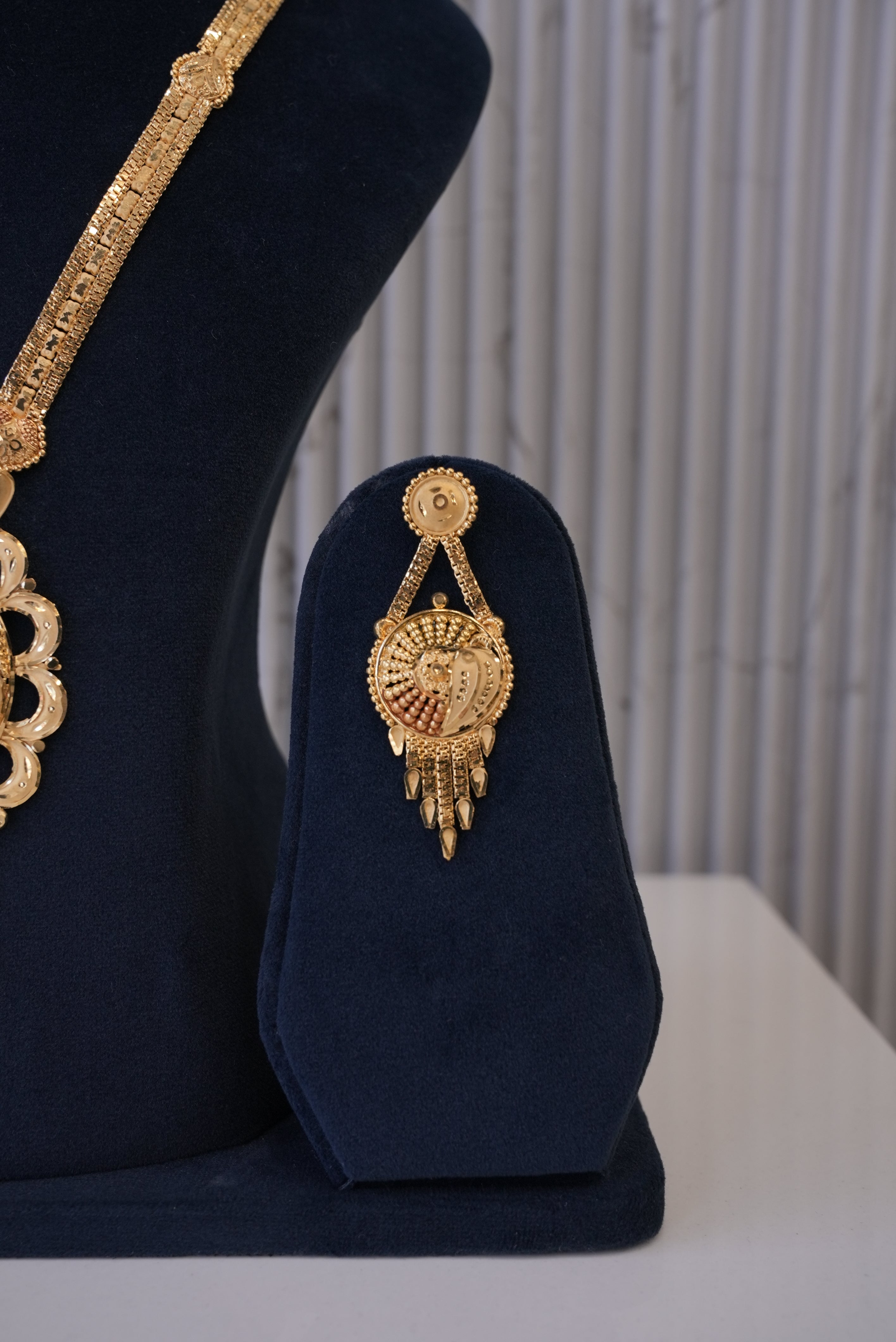 Eternal Radiance, Necklace, Gold Patra demi-fine jewellery, SKU N_GS_1 image 3