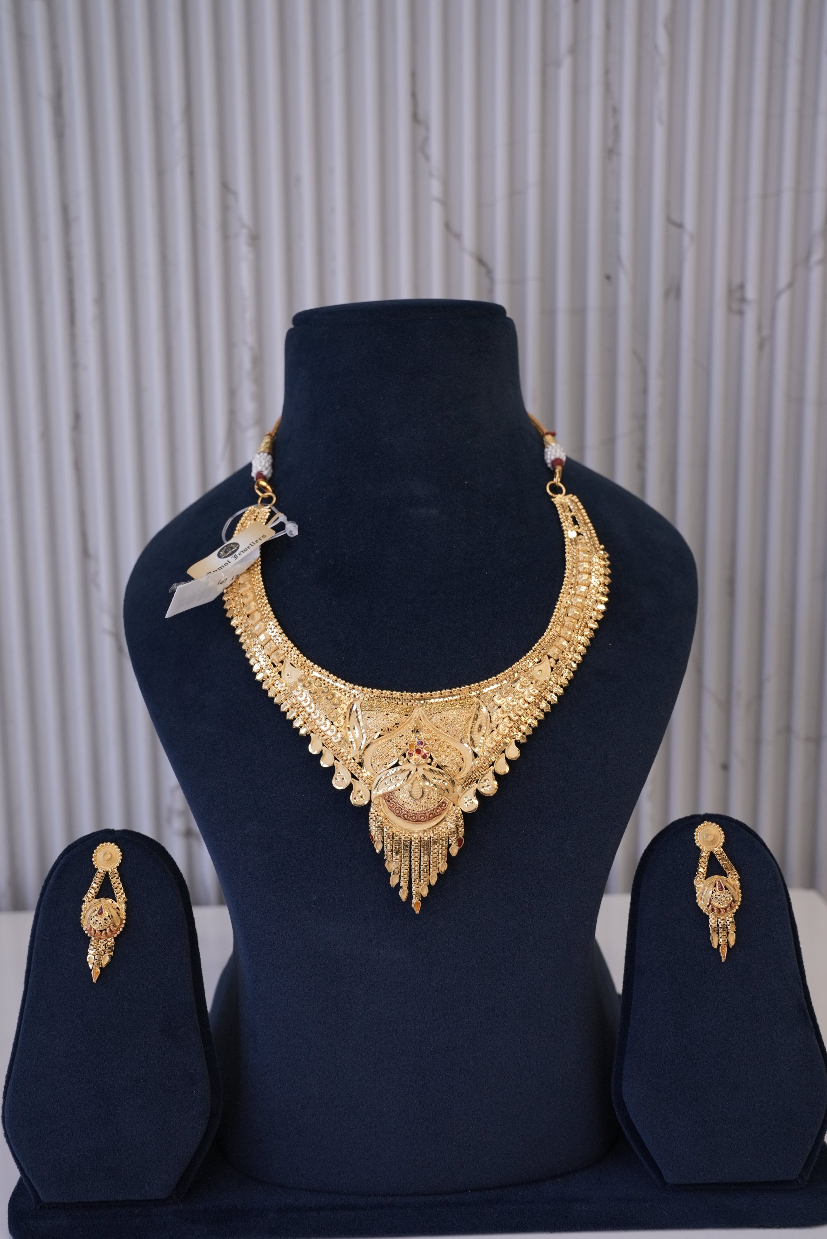 Royal Gleam, Necklace, Gold Patra demi-fine jewellery, SKU N_GS_2 image 0