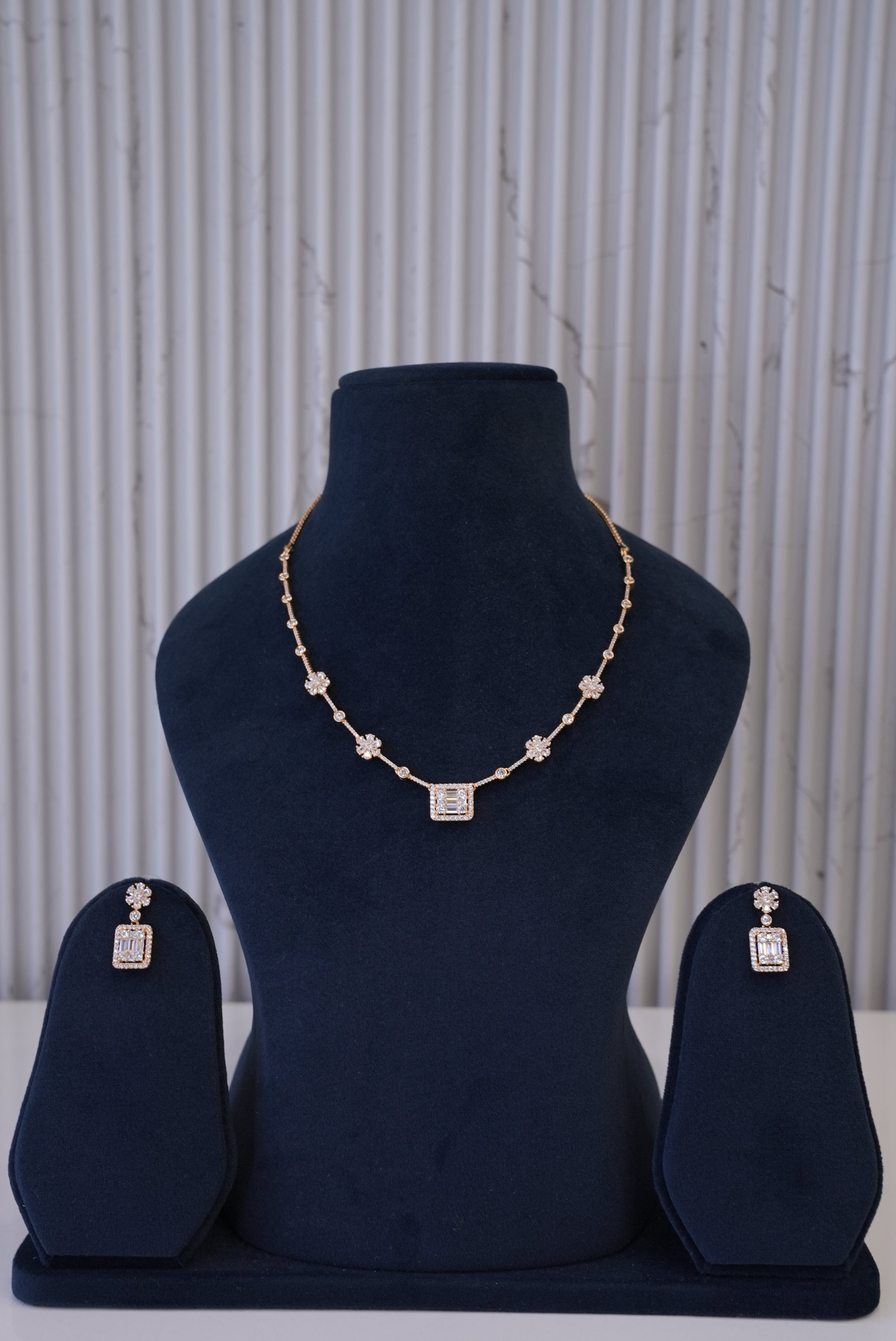 Crystal Bloom, Necklace, Gold Patra demi-fine jewellery, SKU N_D_11 image 0