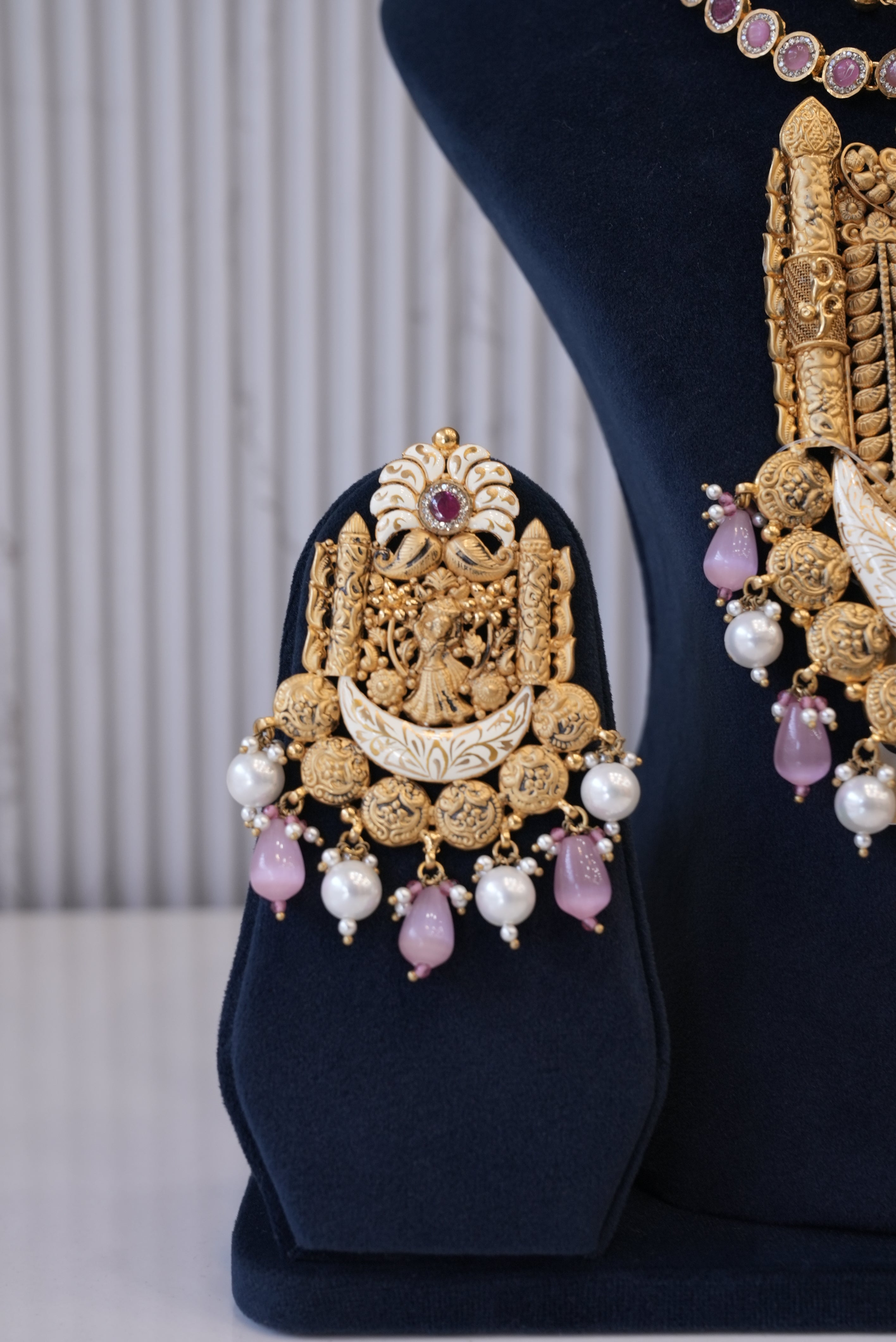 Maharani, Necklace, Gold Patra demi-fine jewellery, SKU N_BS_2 image 2